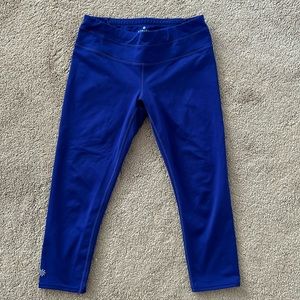 Athleta workout capris - size S - good condition!